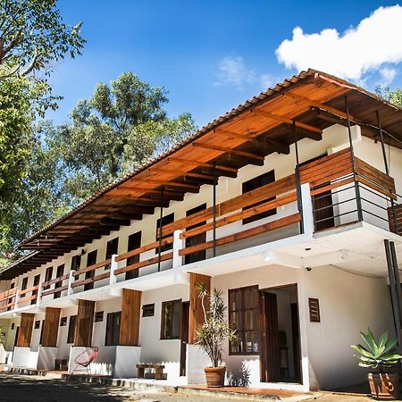 Meson De Valle Hotel バジェ・デ・ブラボ エクステリア 写真