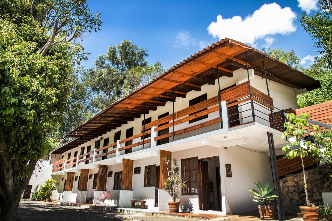Meson De Valle Hotel バジェ・デ・ブラボ エクステリア 写真
